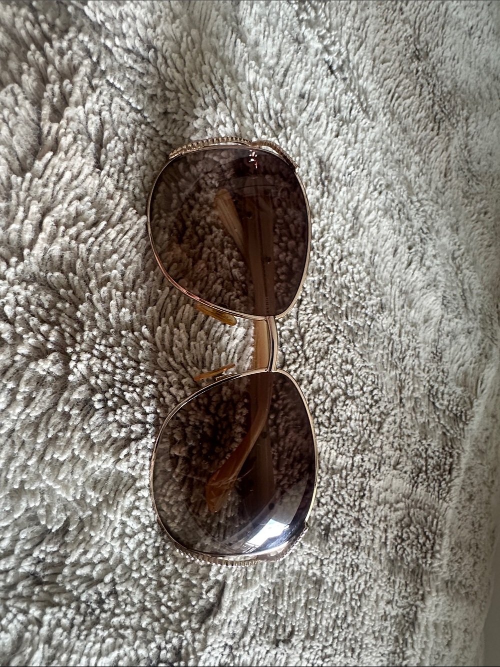 Vintage Guess Gold Frame Brown Lens Sunglasses with Decorative Trim